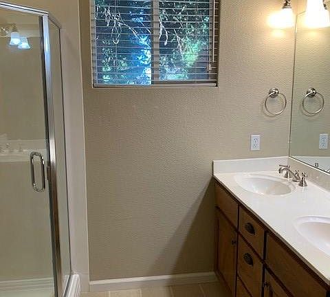 4th image of 1028 Matt Dr