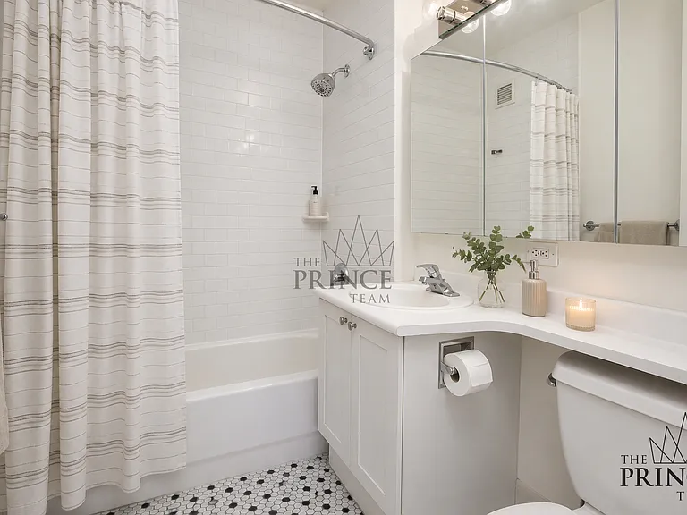 88 Greenwich St #518 — Photo 5