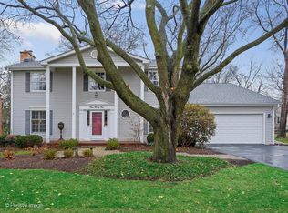 131 Fairway Ln, Wheaton, IL 60189