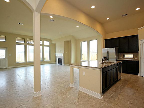 3rd image of 2801 Baywater Creek Ln