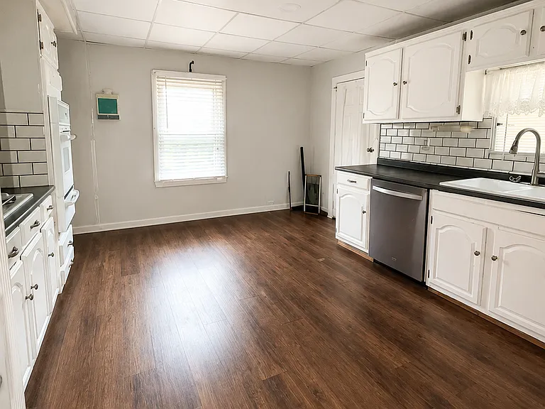 31 Sheridan Ave #2 — Photo 3