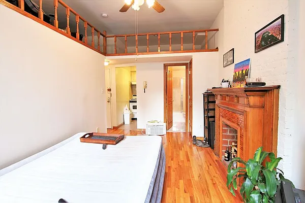 Rented by JK Dansar Corp | media 3