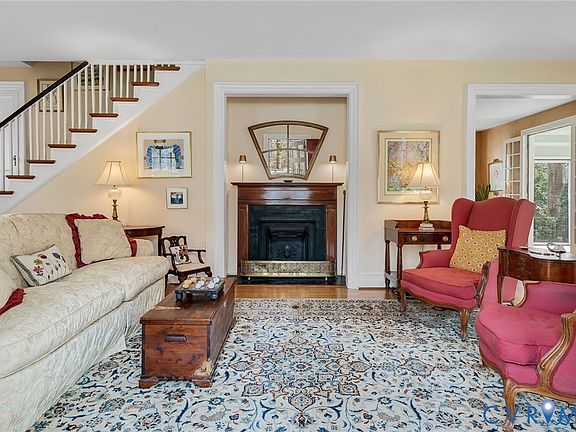 3rd image of 33 Towana Rd