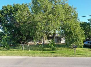 546 W Petaluma Blvd, San Antonio, TX 78221