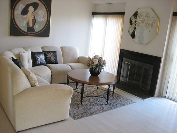 3rd image of 63 Southgate Cir