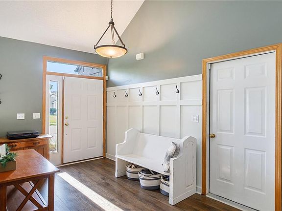 5th image of 5532 NE Scenic Dr
