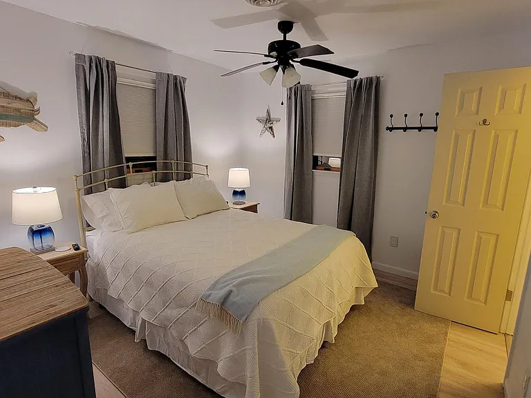 33179 Woodland Ct S — Photo 15