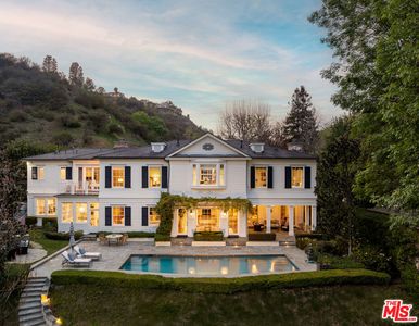 10960 Chalon Rd, Los Angeles, CA, 90077
