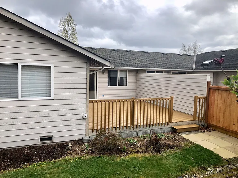 3022 Russell Way #B — Photo 8