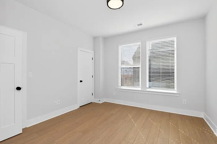 2158 N Graham St — Photo 18