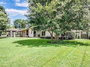 6095 Calder Ave, Beaumont, TX 77706