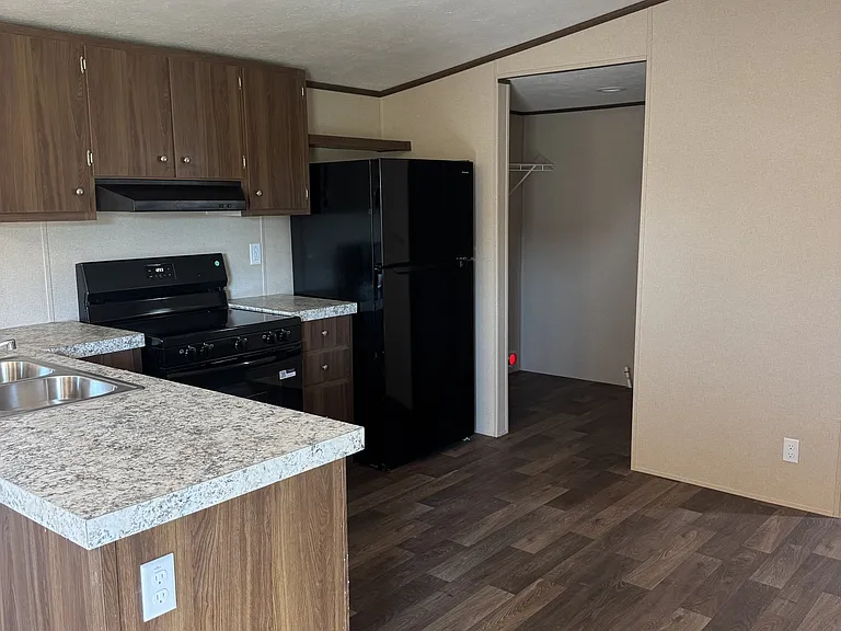 91 Wesley West Rd #11 — Photo 6