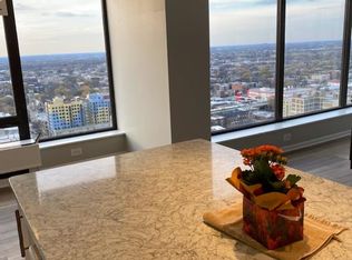 5445 N Sheridan Rd APT 3201, Chicago, IL 60640