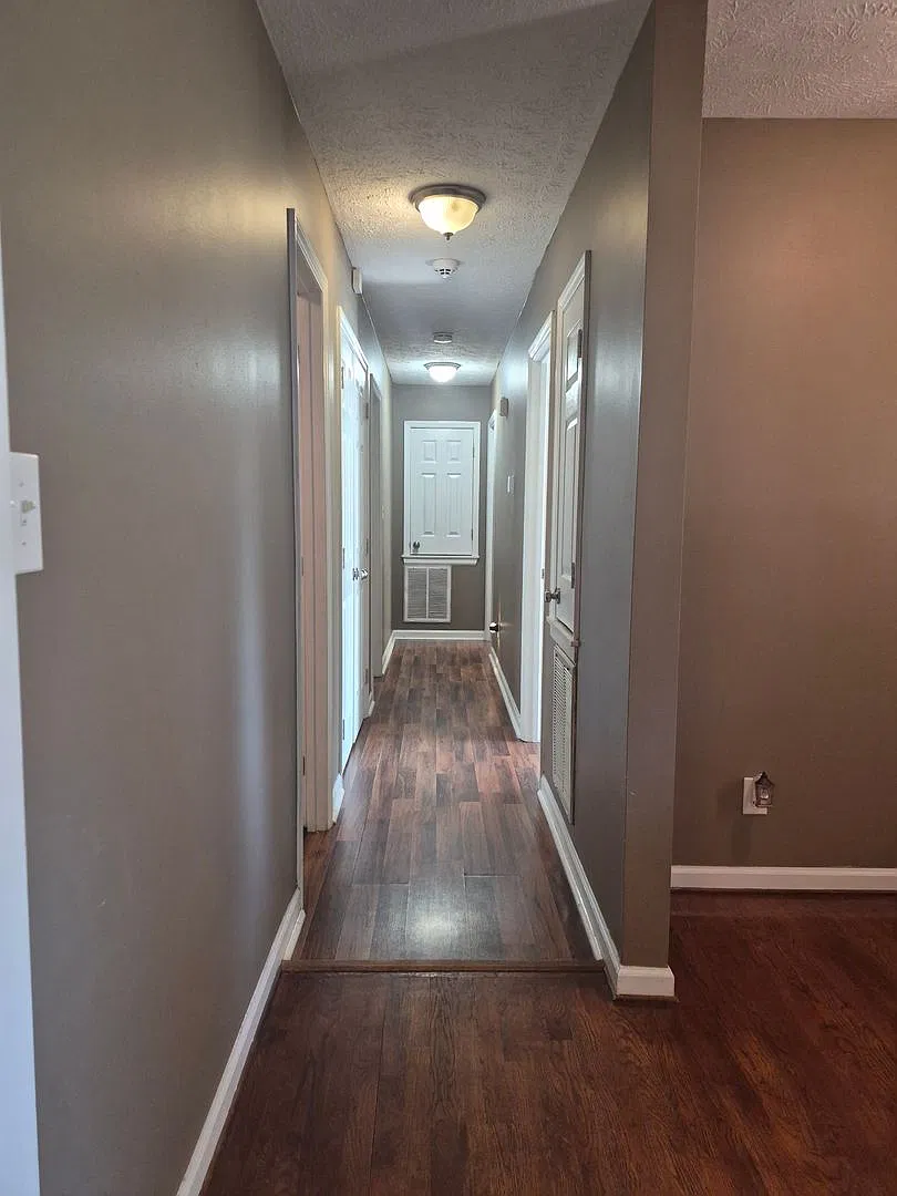 New Listing- 3 Bedroom, 2 Bath, Bonus Room - Country Living, Close To Ft. Bragg — Photo 3