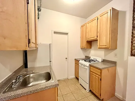 Rented by Best Apartments North Inc | media 13