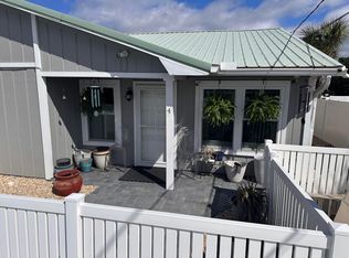 104 Ellis Rd APT 4, Miramar Beach, FL 32550