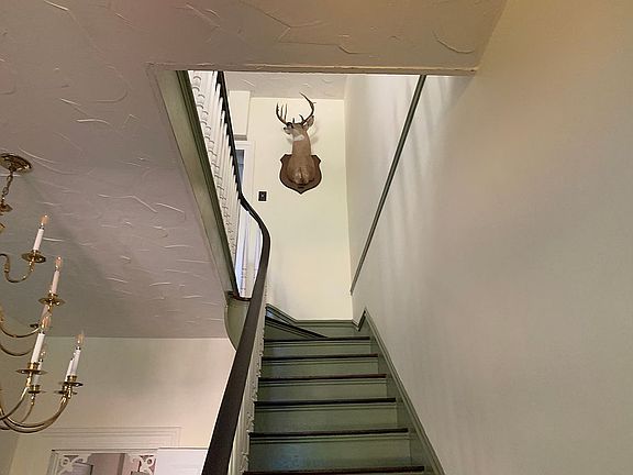 2nd image of 419 Walker St