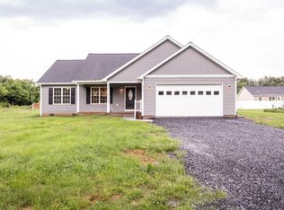 806 5th St, Grottoes, VA 24441
