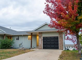 3078 E Bragstad Dr, Sioux Falls, SD 57103