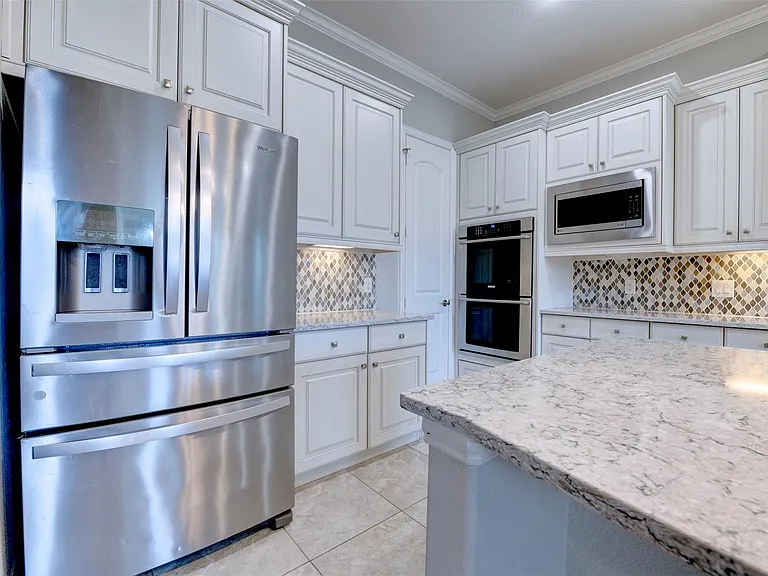 19403 Trinity River Dr — Photo 7
