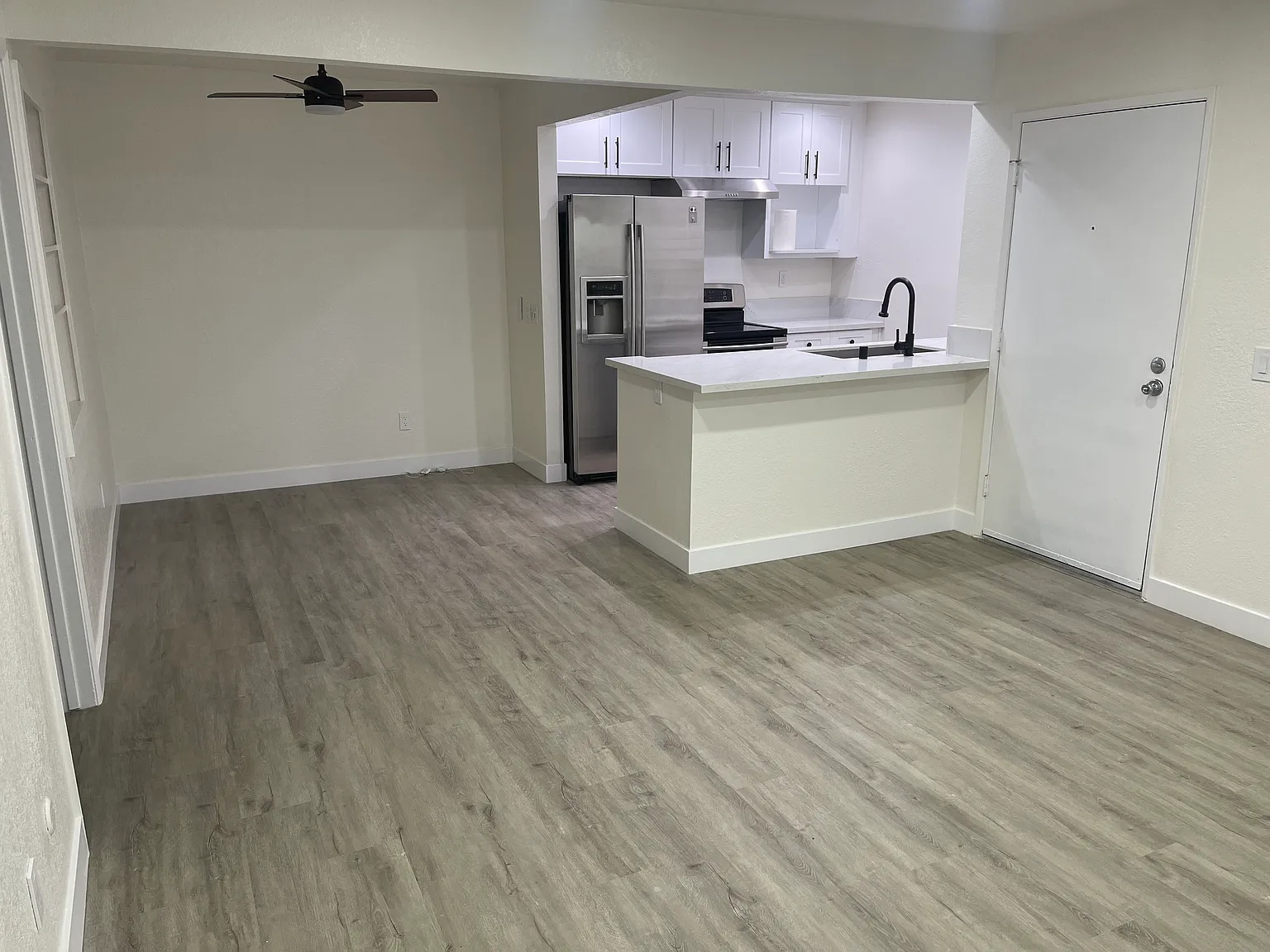 1 bed, 599 sqft, $2,150 — Photo 4