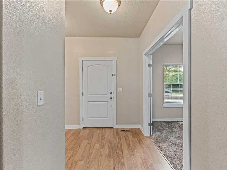 115 W Lava Falls St — Photo 6