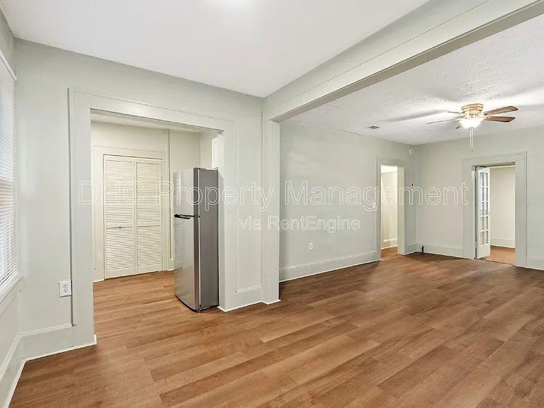 3556 Main St #1 — Photo 7