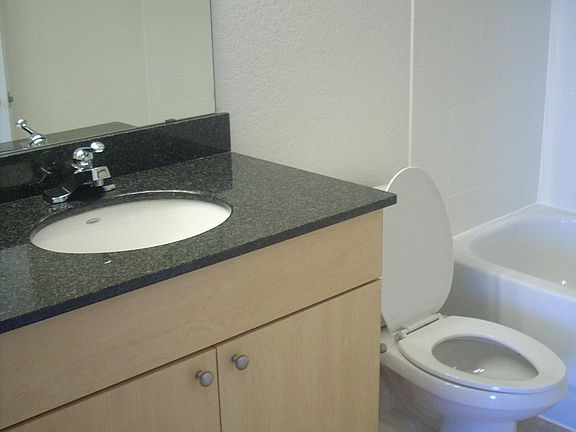5th image of 1785 Prospect Ave APT 102