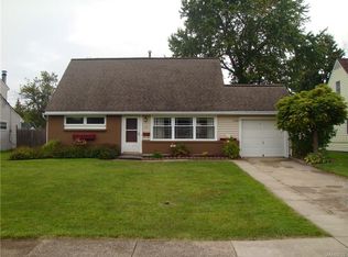 54 Monica Rd, Grand Island, NY 14072