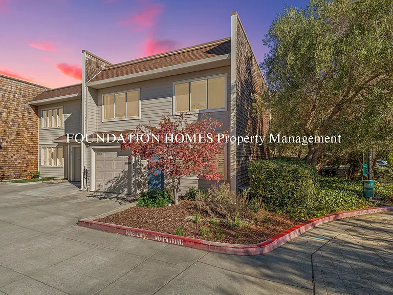 28 Mariner Green Dr — Photo 2
