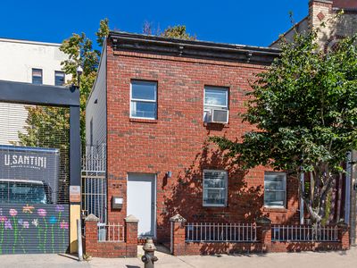 247 15th St, Brooklyn, NY, 11215