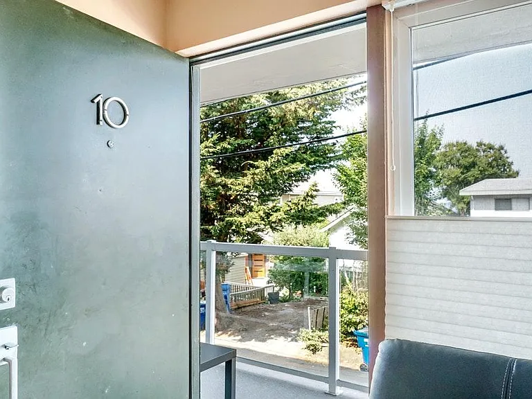 3151 Alki Ave SW #10 — Photo 5