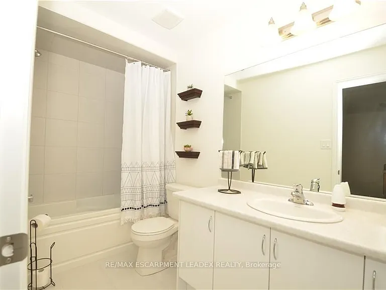 515 Garner Rd W #9 — Photo 11