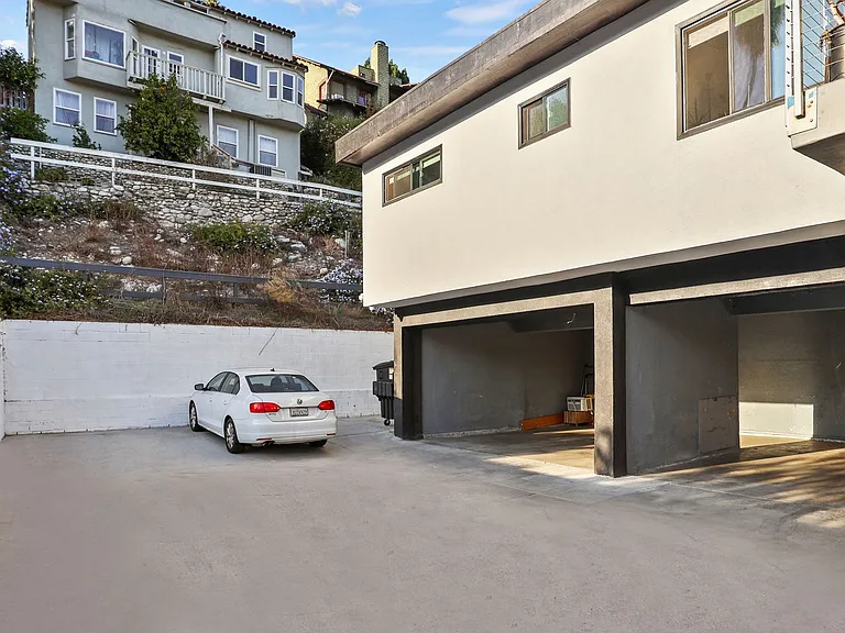141 San Pascual Ave — Photo 27