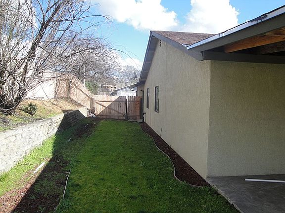 Side yard, with gate