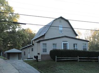 1303 N Waterloo Ave, Jackson, MI 49202