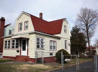 16 Harding Ct, Garfield, NJ 07026