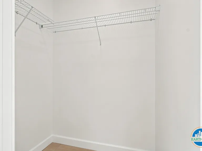 375 13th St N #1 — Photo 28
