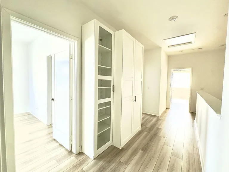 1868 S Westside Dr #28 — Photo 36