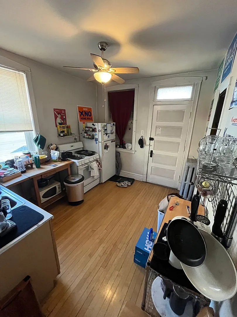1 bed, 1.0 bath, $1,950 — Photo 3