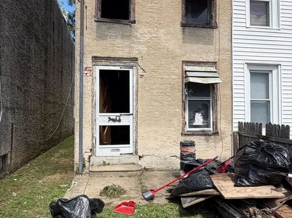217 E Ashmead St, Philadelphia, PA 19144