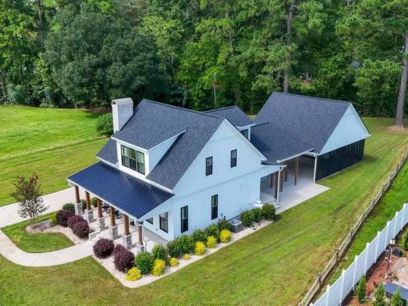 2487 Long Ave., Conway, SC 29526
