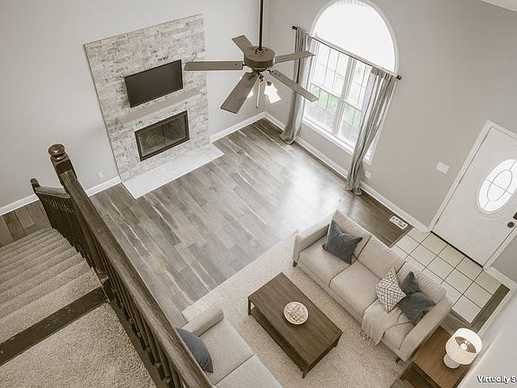 3rd image of 1659 Barrywood Cir E