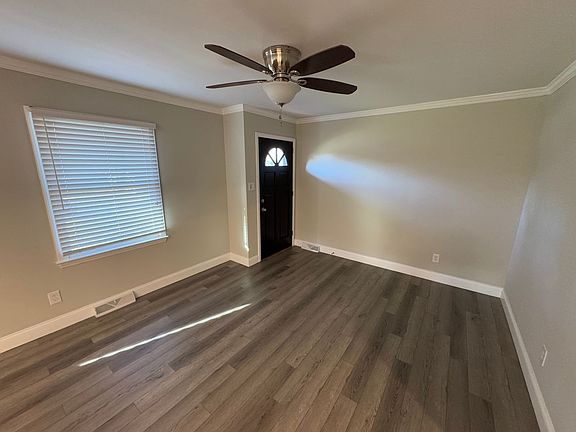 4th image of 102 Secrest Avenue Ext