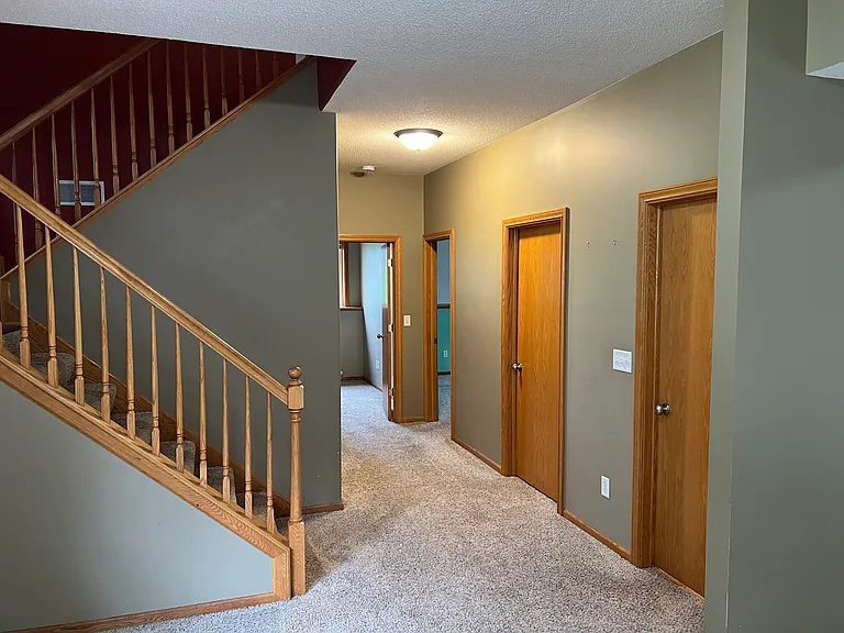 929 Plymouth Ln NW — Photo 21