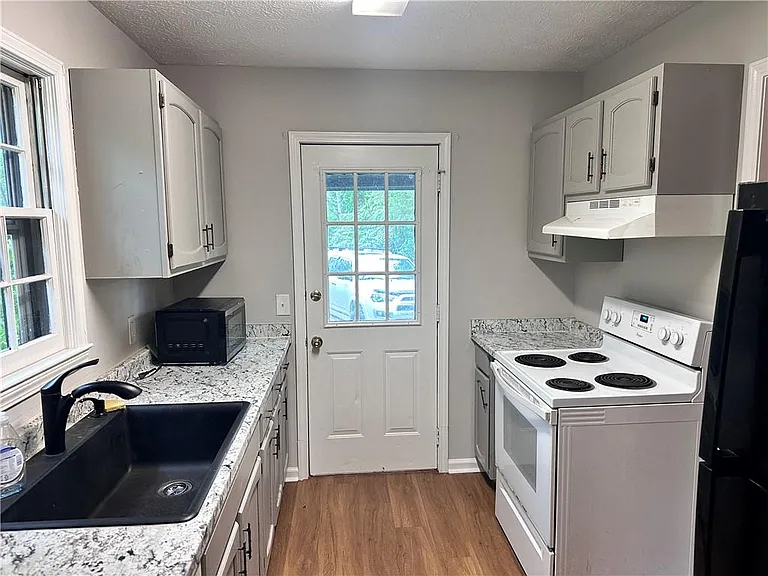 312 Mount Olive Church Rd — Photo 1