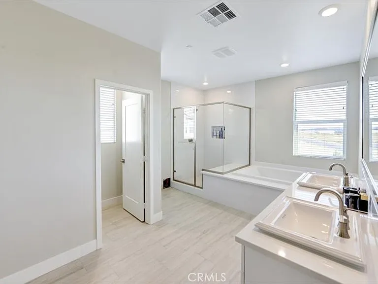 134 Chorus — Photo 22