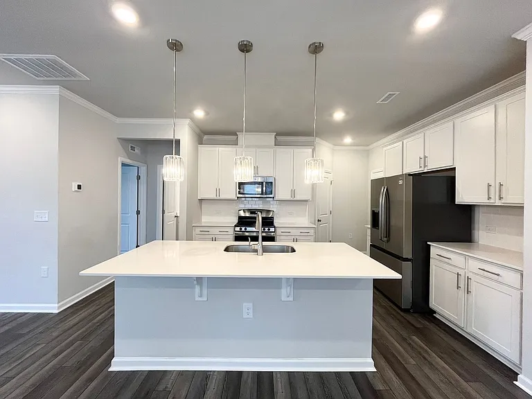 812 Cainhoy Ct — Photo 4