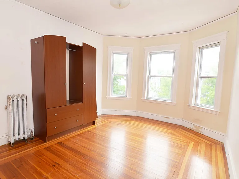8 Brastow Ave #2 — Photo 2