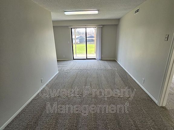 4th image of 2260 Leonard St NE